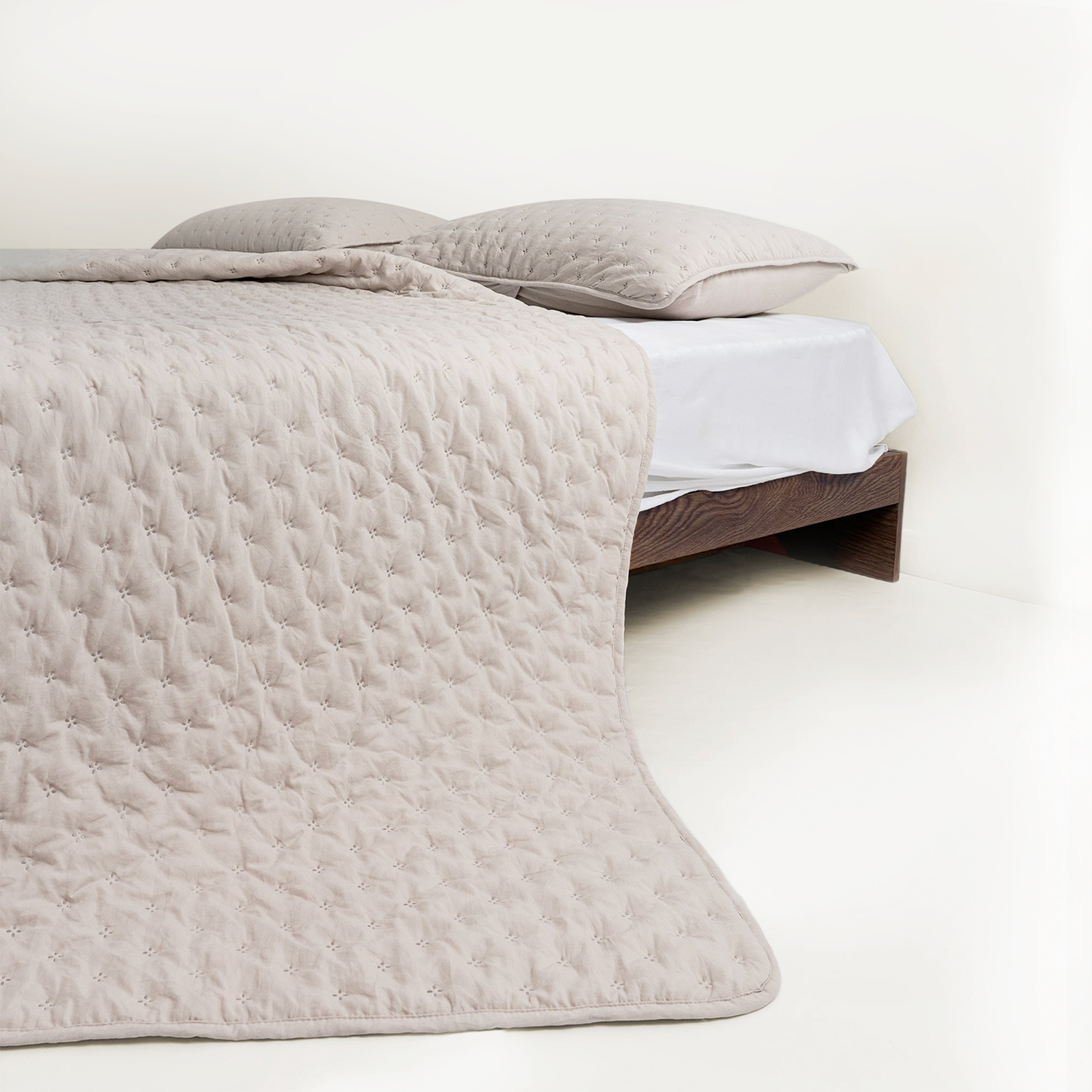 FURRFREE Quilt Set - Pet Hair Repellent for Dogs/Cats Family - Limited Time Offer - Image 35