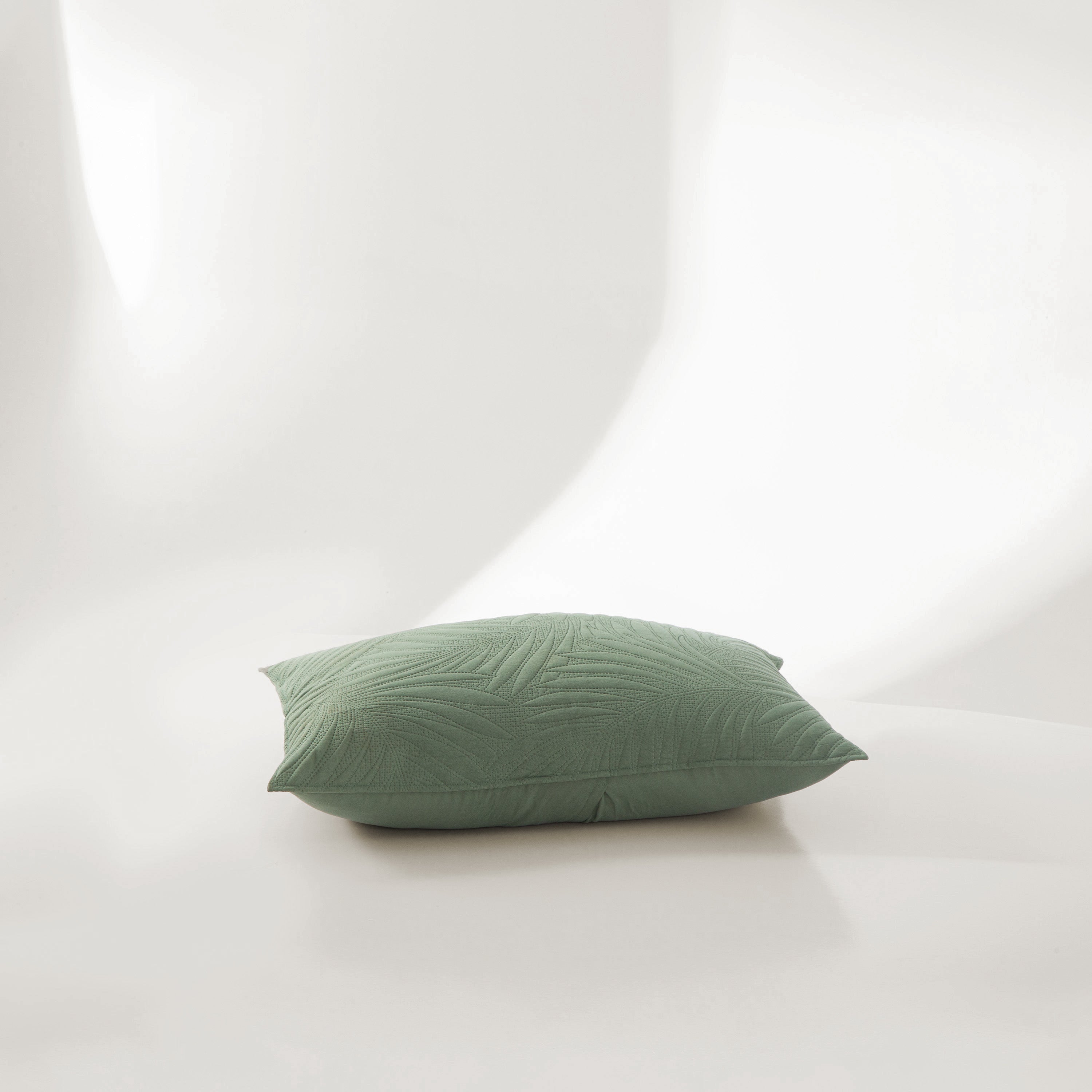 FURRFREE Quilt Set - Pet Hair Repellent for Dogs/Cats Family - Limited Time Offer - Image 53