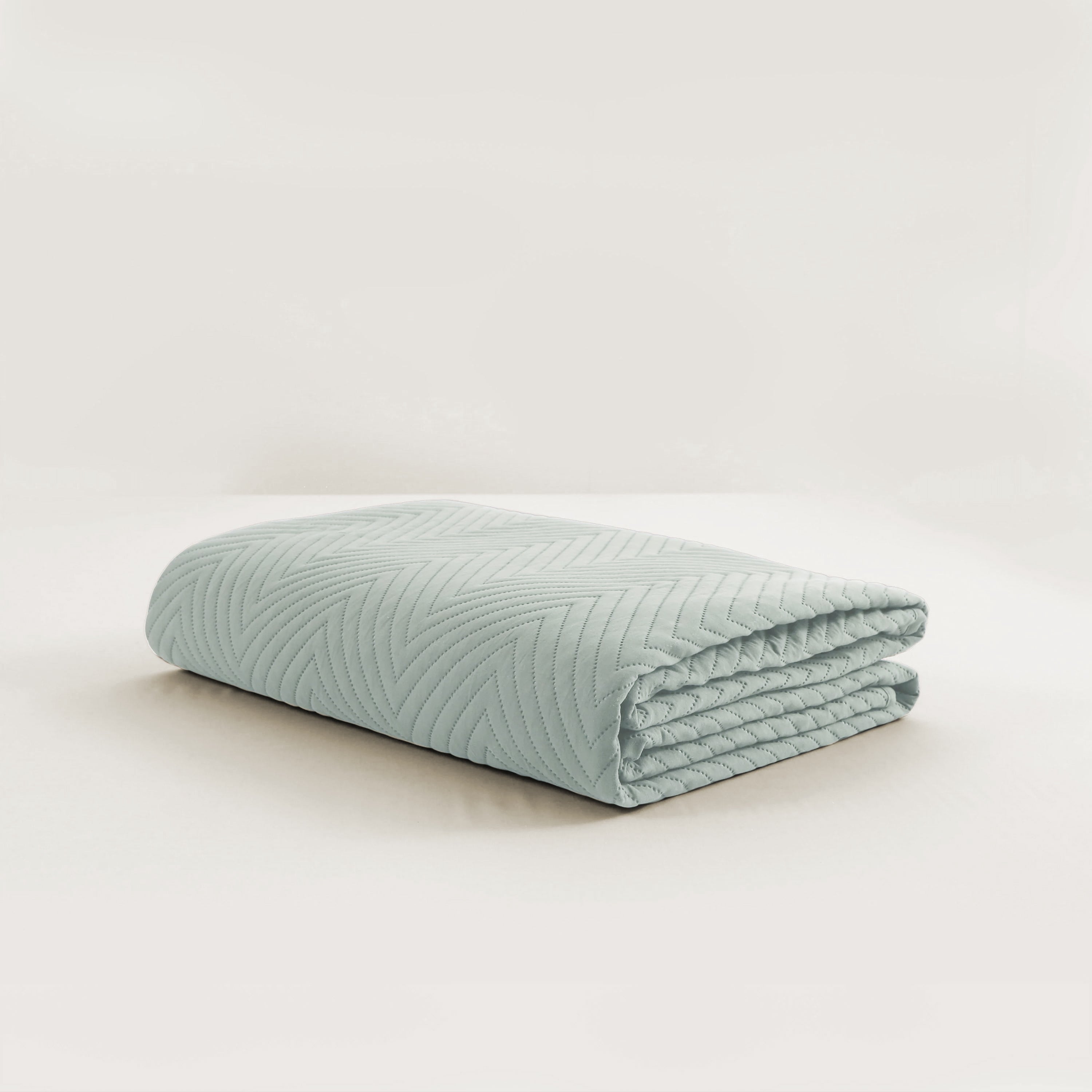 FURRFREE Quilt Set - Pet Hair Repellent for Dogs/Cats Family - Limited Time Offer - Image 58