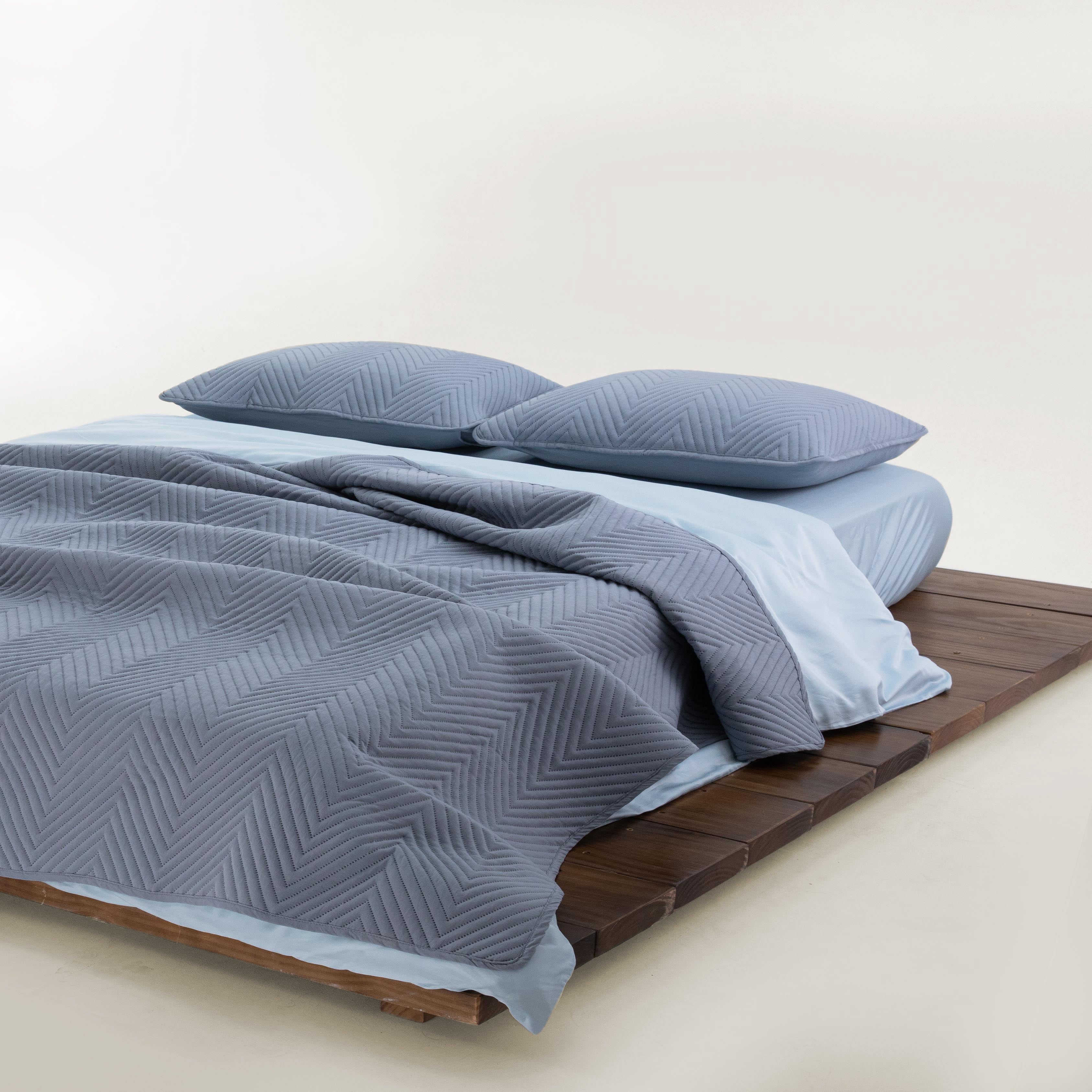 FURRFREE Quilt Set - Pet Hair Repellent for Dogs/Cats Family - Limited Time Offer - Image 13