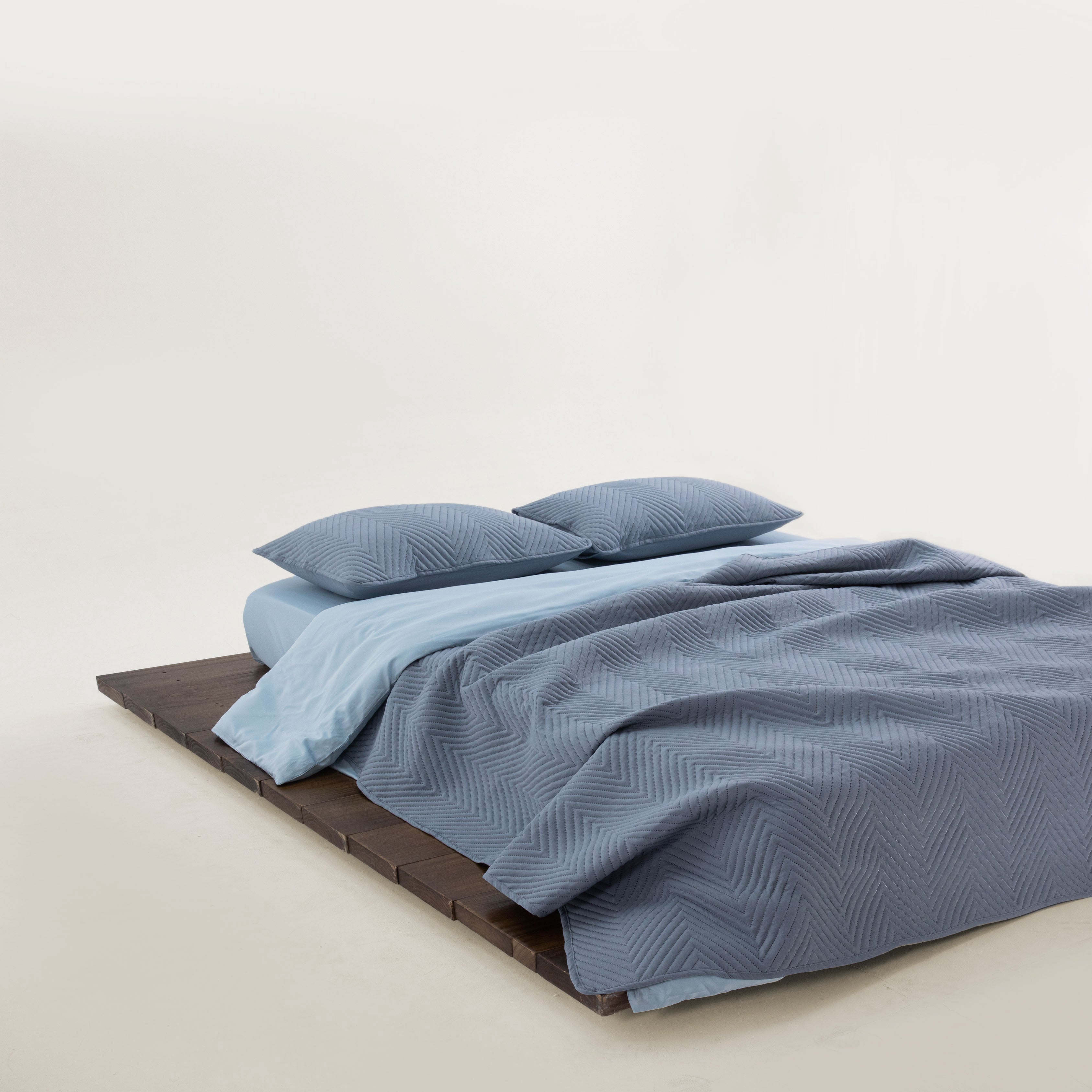 FURRFREE Quilt Set - Pet Hair Repellent for Dogs/Cats Family - Limited Time Offer - Image 14