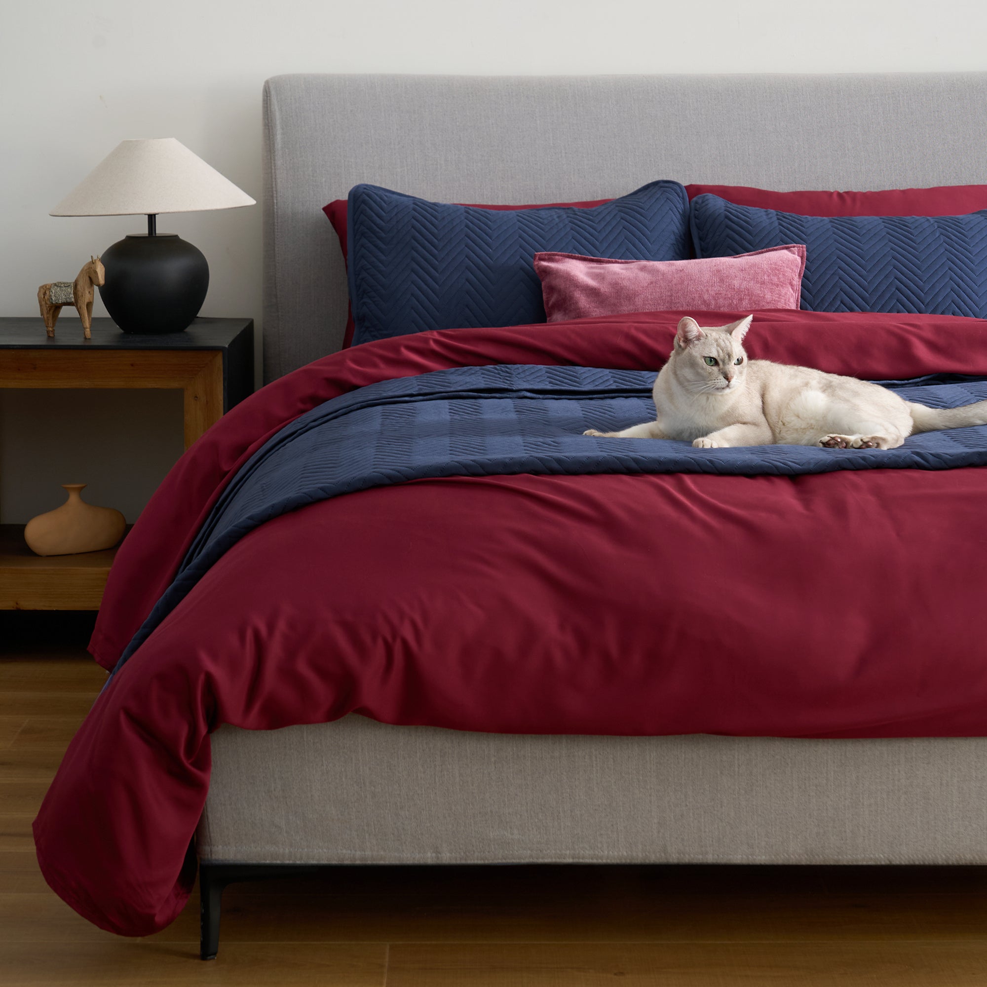 FURRFREE Quilt Set - Pet Hair Repellent for Dogs/Cats Family - Limited Time Offer - Image 20