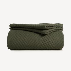 Alternative view of FURRFREE Quilt Set - Pet Hair Repellent for Dogs/Cats Family - Limited Time Offer